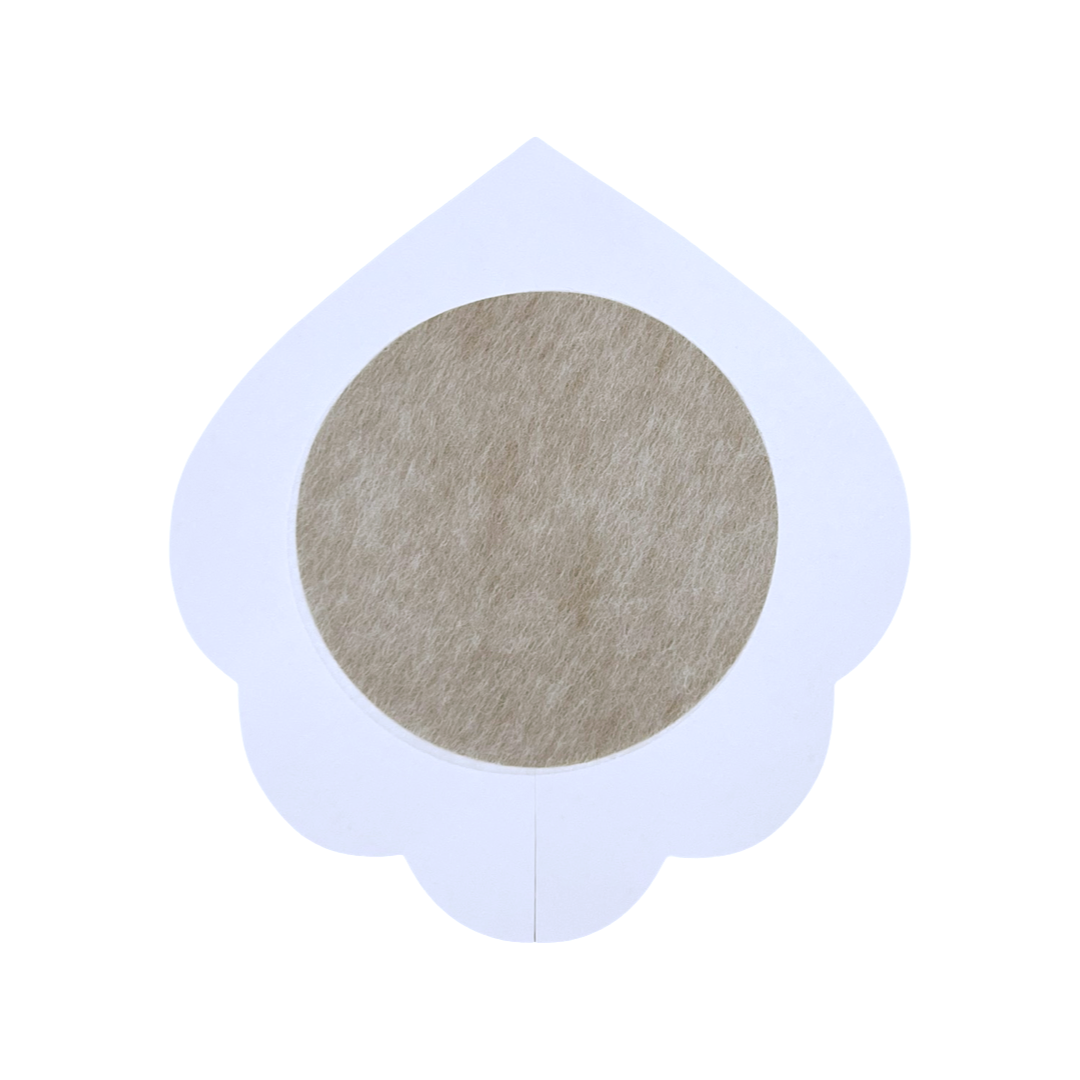 AISO Nipple Covers Peach Nilla, med en større bomuldscirkel end Yellow. Da alle har forskellige areola omkreds.